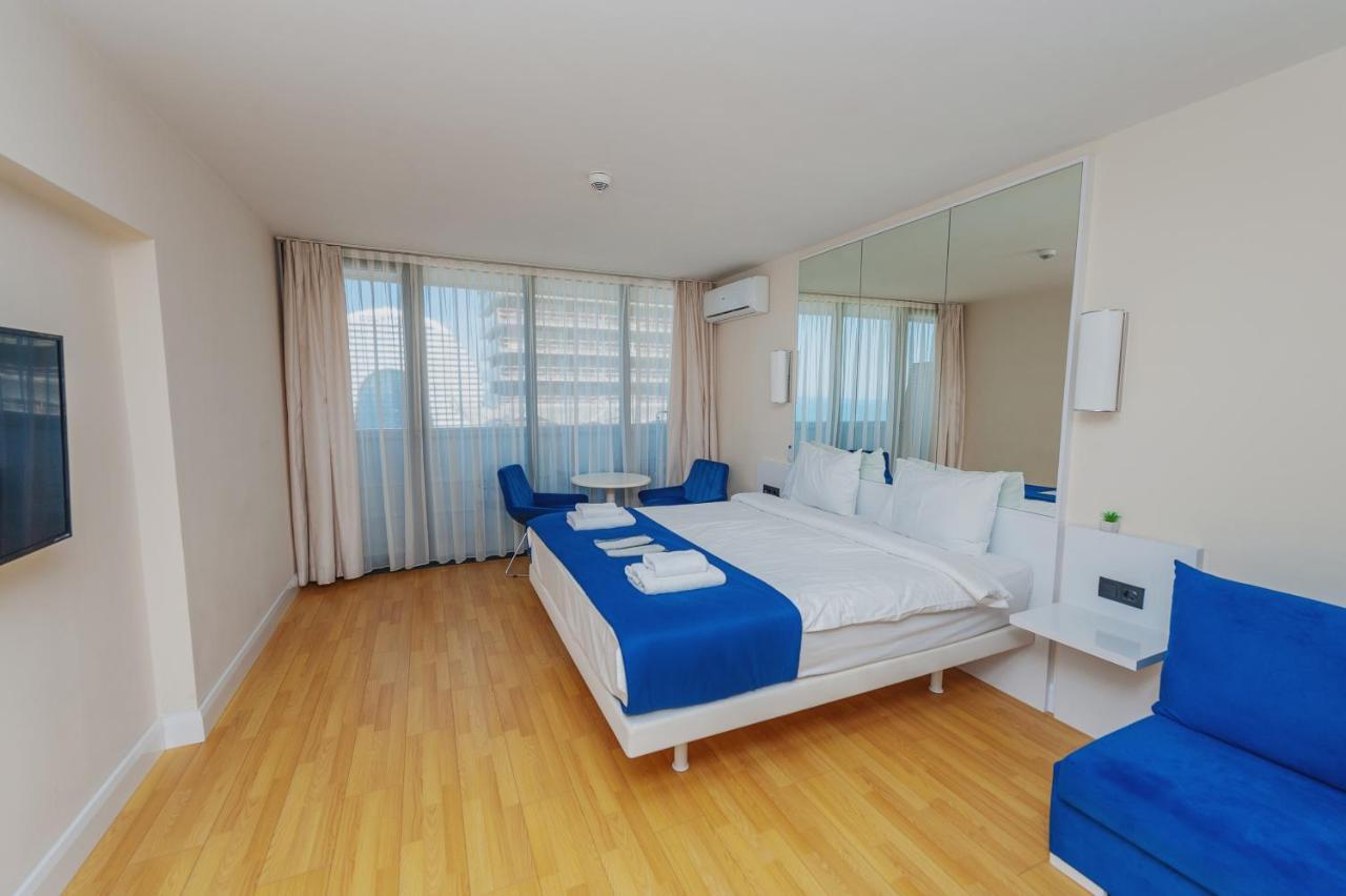 فندق Black Sea Luxury Towers باتومي المظهر الخارجي الصورة