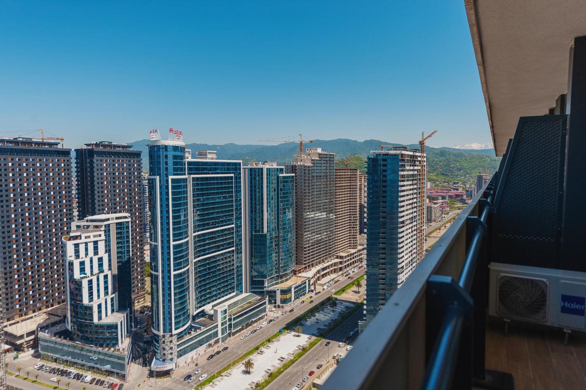 فندق Black Sea Luxury Towers باتومي المظهر الخارجي الصورة