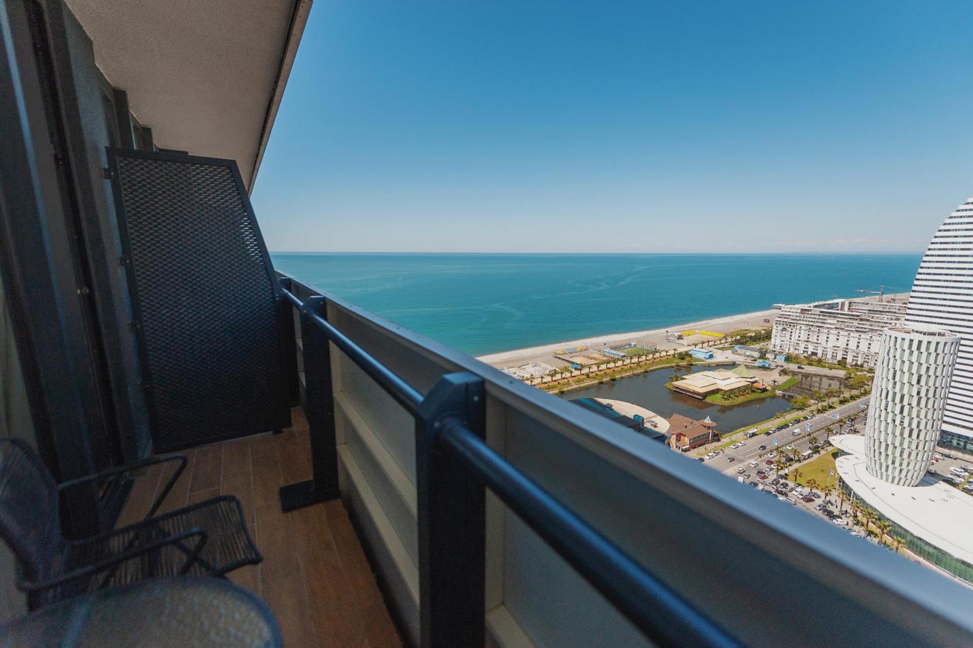 فندق Black Sea Luxury Towers باتومي المظهر الخارجي الصورة