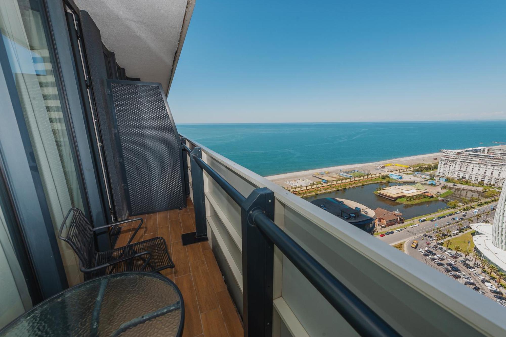 فندق Black Sea Luxury Towers باتومي المظهر الخارجي الصورة