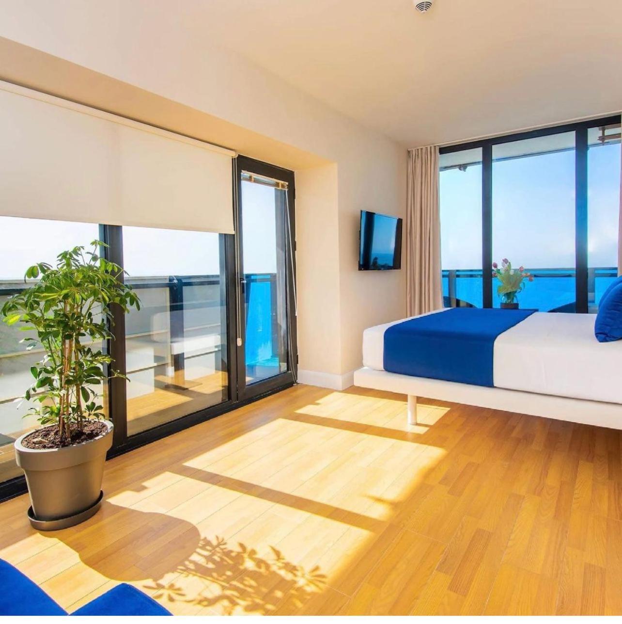 فندق Black Sea Luxury Towers باتومي المظهر الخارجي الصورة